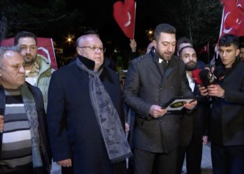 Sezen Aksu’nun evinin önünde açıklama yapılmasına izin verilmedi