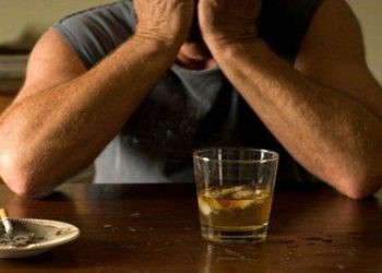 Sigara ve alkolden alınan vergi arttırıldı