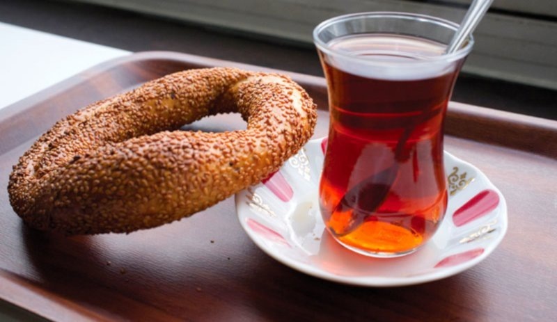 Simit 5 lira oluyor: 'Çay simit hesabı çöktü'