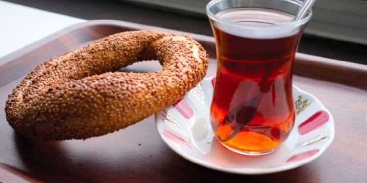 Simit 5 lira oluyor: 'Çay simit hesabı çöktü'
