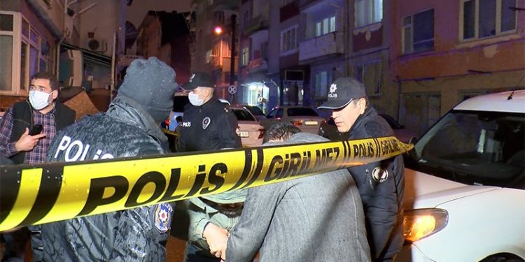 Sokakta yürüyen iki Suriyeliye silahlı saldırı: 1 ölü, 1 yaralı