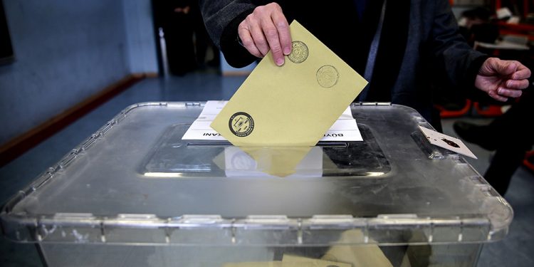 Son anket sonuçları açıklandı: AKP’lilerin 3’te biri başkanlık sistemini ‘başarısız’ buluyor