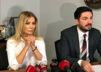 Songül Karlı'nın dolandırıcılık iddiasında eski eşi yargılanmaya başlandı