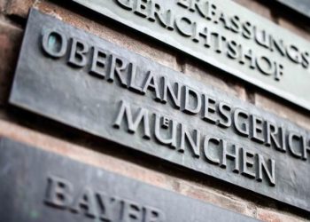 Spiegel: Almanya casusluk iddiasıyla Rus diplomatı sınır dışı etti