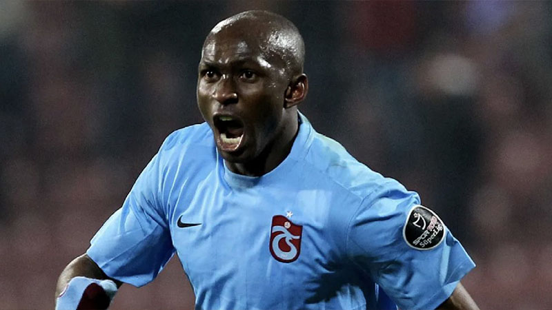 Stephane Mbia, Türkiye'ye geri döndü