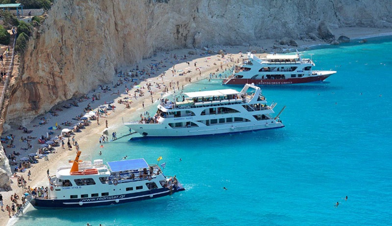 Türkiye'den İtalya'ya göçmen taşıyan çete yakalandı