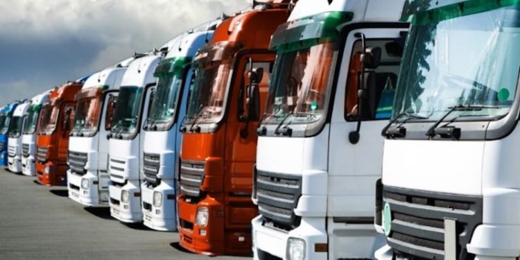 TIR şoförlerinden zamlara isyan: Kontak kapatır, yolları kilitleriz