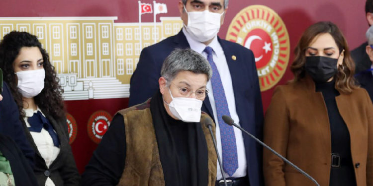 TTB Başkanı Fincancı: Maaşlar açlık sınırına dayandı, hekimlerimiz kamuda çalışamaz hale geldi