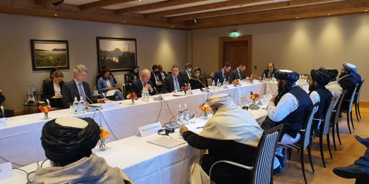 Taliban ve Batılı yetkililer Oslo’da görüşmelere başladı