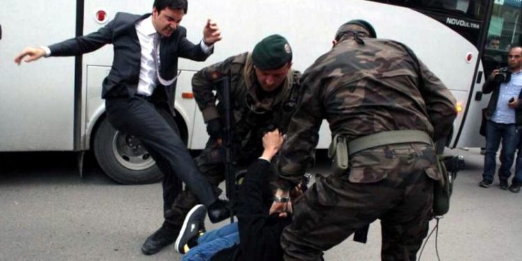 'Tekmeci' Yusuf Yerkel için Frankfurt'ta 'istenmeyen adam' eylemi yapılacak