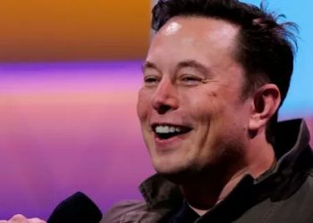 Tesla tedarik zinciri sorunlarına rağmen 2022’de yüzde 50 büyüme bekliyor
