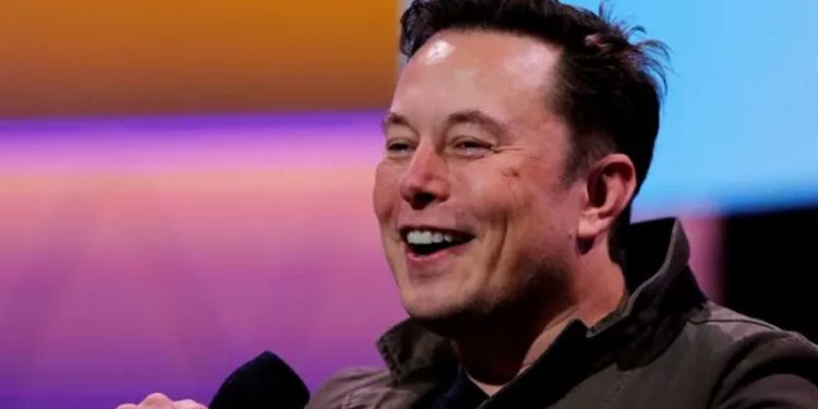 Tesla tedarik zinciri sorunlarına rağmen 2022’de yüzde 50 büyüme bekliyor