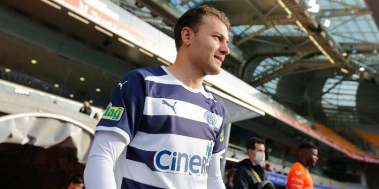 Trabzonspor, Yusuf Erdoğan transferini KAP'a bildirdi