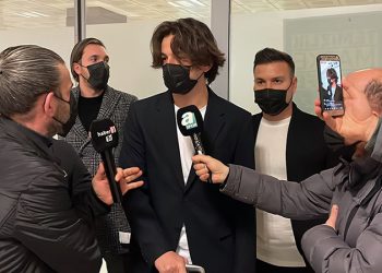 Trabzonspor'un yeni transferi Enis Destan, şehre geldi