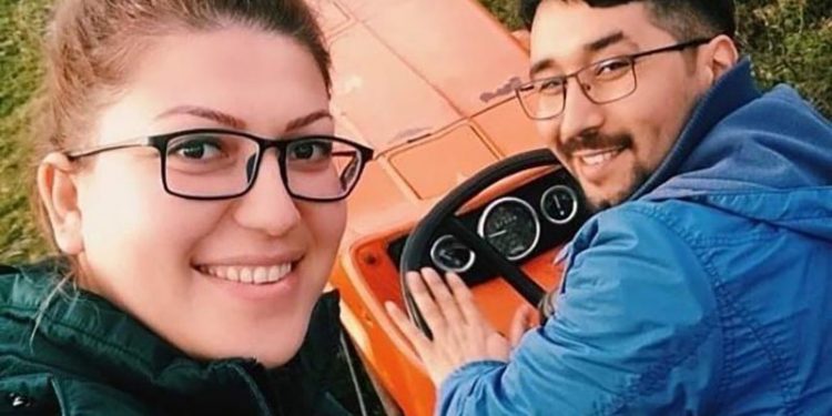 Traktör devrildi, iki kişi hayatını kaybetti