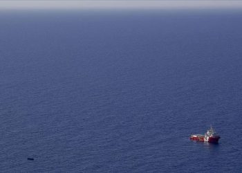 Tunus açıklarında göçmen teknesi battı: 6 ölü