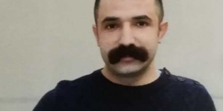 Tutukluyu darp eden gardiyan: Hala intihar etmedin mi?