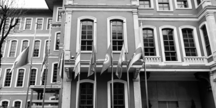 Türk Devletleri Teşkilatı, Kazakistan'daki protestoları "terör olayları" diye nitelendirdi; sekreteryada bayraklar yarıya indirildi