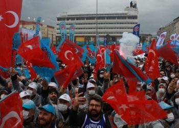 Türk Metal Sendikası yılın ilk işçi mitingini Kocaeli’nde düzenledi