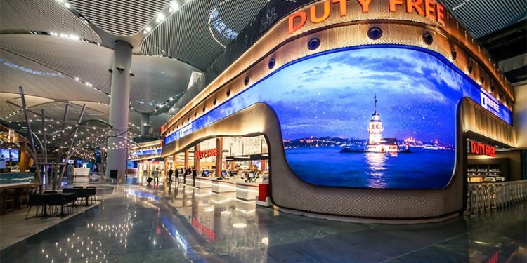 Türkiye'de en pahalı viski satış rekoru, İstanbul Havalimanı'nda kırıldı