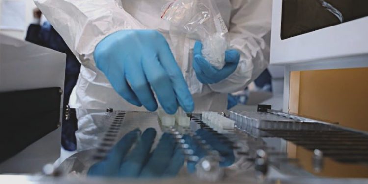 'Türkiye'de üretilen hızlı tanı kitlerinin satışı ve kullanımı neden yasak?'