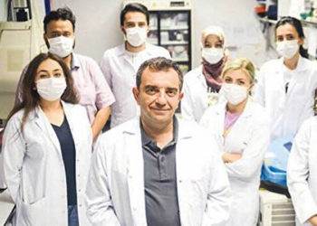 Türkiye’nin yerli Covid-19 aşısını geliştiren Prof. Dr. Aykut Özdarendeli: İnşallah milletimiz için şifa olur
