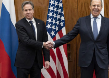 Ukrayna krizi: ABD ve Rusya dışişleri bakanları Cenevre'de bir araya geldi