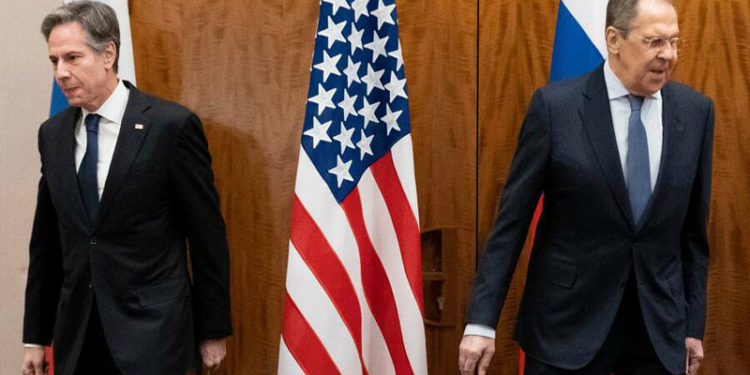 Ukrayna krizi: Lavrov Ukrayna'ya saldırmayacaklarını yineledi; Blinken kanıt istedi