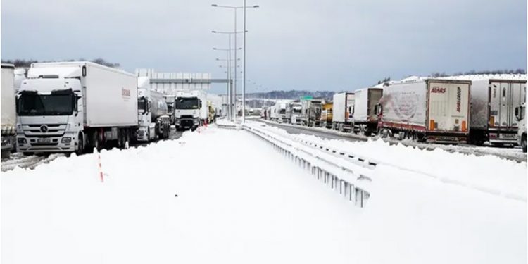 Ulaştırma Bakanlığı'ndan Kuzey Marmara Otoyolu işletmecisine kar cezası
