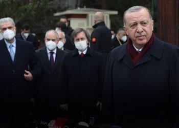 Uluslararası araştırma: Türkiye hükümeti pandemiyi iyi yönetemedi, fazla ölümler yaşandı