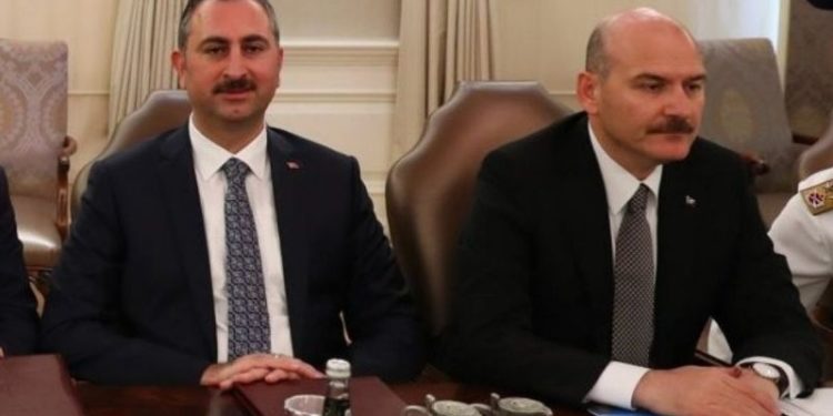 Uyuşturucu Raporu'nda 'metruk bina' detayı: Soylu ile Gül karşı karşıya gelmişti