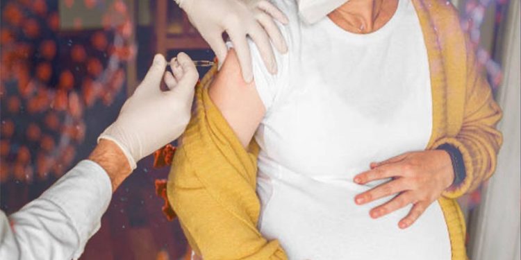 Uzmanlar açıkladı: İlk ‘grip/korona’ vakası hamile bir kadında çıktı