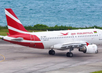 Uçağın tuvaletinde yeni doğmuş bebek bulundu