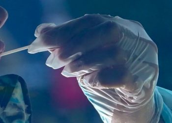 Vaka sayısında rekor kırıldı: Omicron yayılmaya devam ediyor