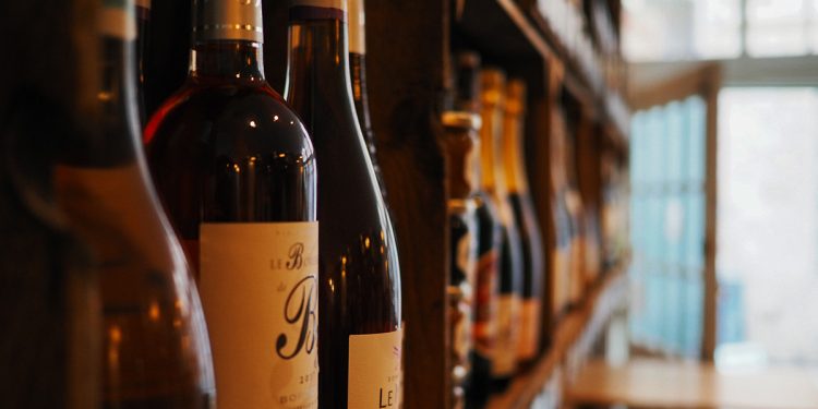 Vergiler içki satışını yüzde 40 düşürdü