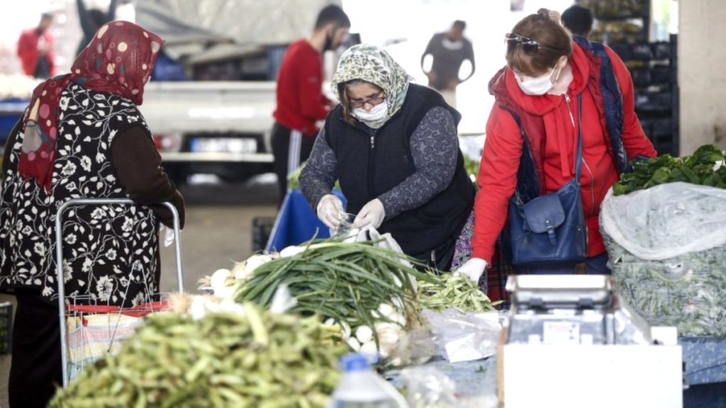 Yandaş sendikaya göre yoksulluk sınırı 10 bin 119 TL