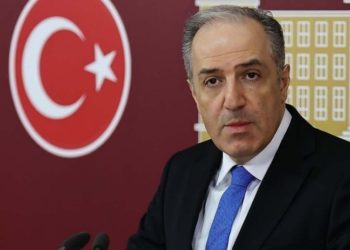 Yeneroğlu'ndan Kavala açıklaması: Hukuk devletinin görevi hak ve haksızlığı ayrıştırmaktır