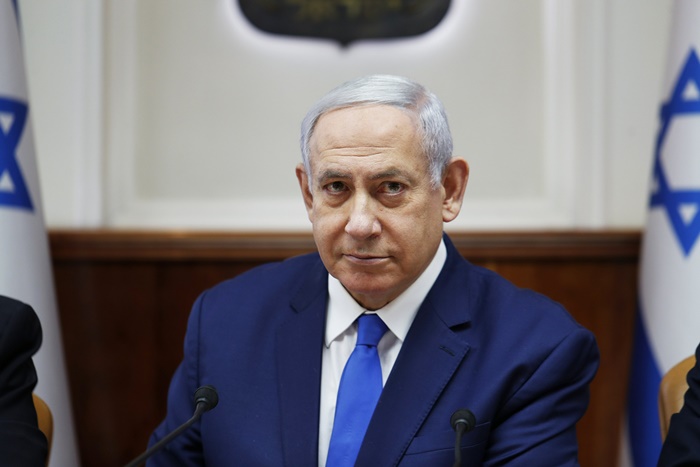 Yolsuzlukla suçlanan Netanyahu, hapse girmemek için mahkemeyle anlaşmaya çalışıyor