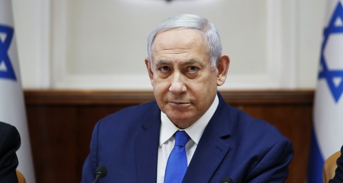 Yolsuzlukla suçlanan Netanyahu, hapse girmemek için mahkemeyle anlaşmaya çalışıyor