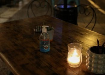 Yunanistan, Covid kısıtlamalarını gevşetiyor: Yemek ve eğlence mekanlarında tekrar müzik çalınabilecek