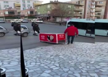 Yüzde 127 zammın ardından esnaf, buzdolaplarını dondurma firmalarına iade ediyor