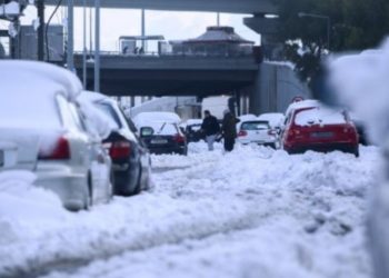 Yüzlerce aracın mahsur kaldığı otoyol şirketinin CEO'su istifa etti