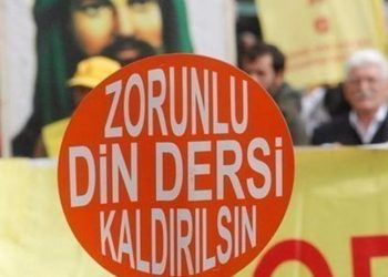 Zorunlu din dersinin kaldırılması için kampanya başlatıldı