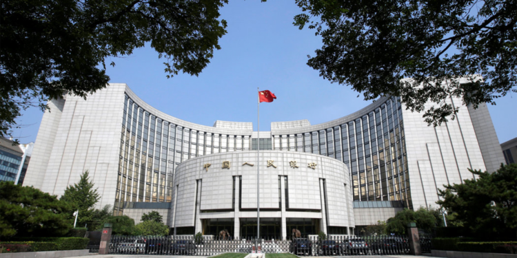 Çin Merkez Bankası yaklaşık 2 yıldır ilk kez kredi faizlerini düşürdü