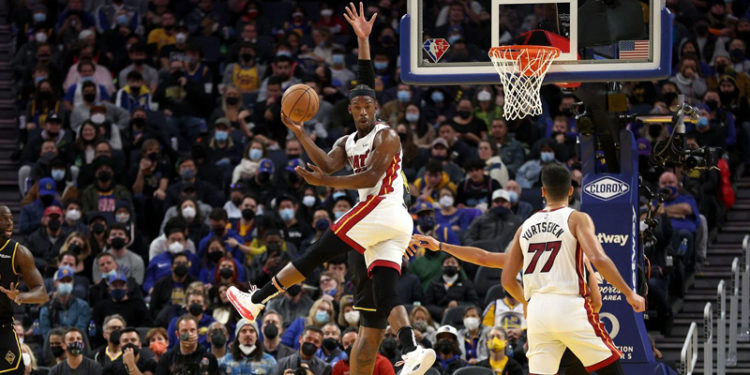 Ömer Faruk Yurtseven'den double double geldi, Miami Heat rahat yendi