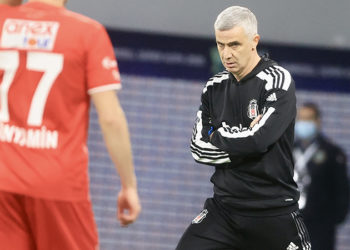 Önder Karaveli: Bizi burada oynatan, geçen sezonki şampiyonluklar