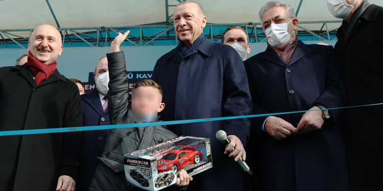 Özel: Kılıçdaroğlu’na ‘hain’ diyen çocukla Soylu’nun daha önce çekilmiş fotoğrafı var