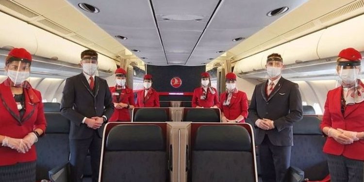 Özkan: Kazakistan'da bırakılan THY çalışanları kurtarılmayı bekliyor