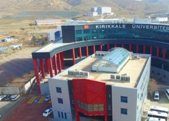 &Uuml;niversite profes&ouml;r&uuml;ne 4 &ouml;ğrenciyi tacizden soruşturma