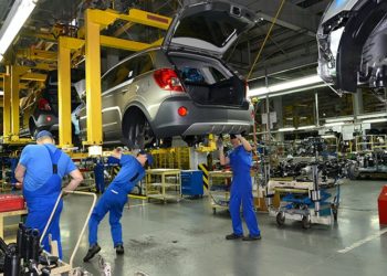 Üç günlük elektrik kesintisinin otomotive faturası 1 milyar dolar